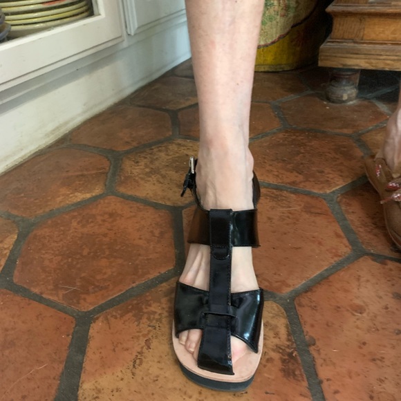 Jeffrey Campbell Black Patent Heel Sandals 6.5 NEW - Picture 1 of 13